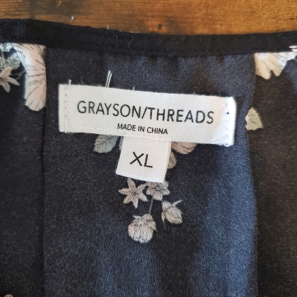 Grayson/Threads Floral Wrap Sleeveless Top - Picture 4 of 6